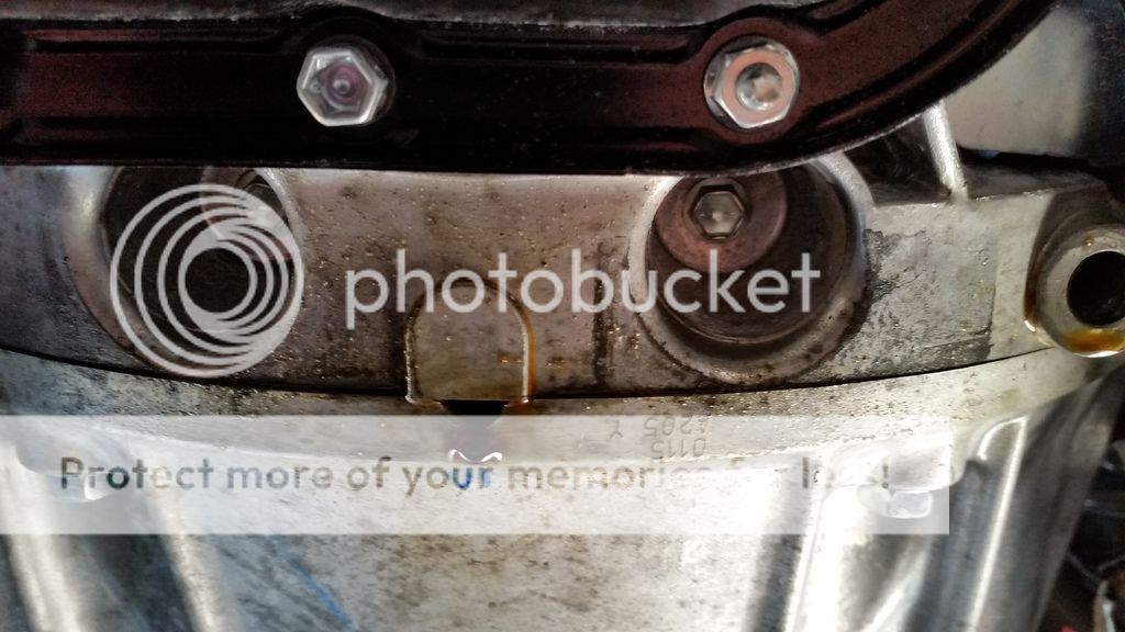 Cam Tower oil leak in new 2015s? Toyota Tundra Discussion Forum